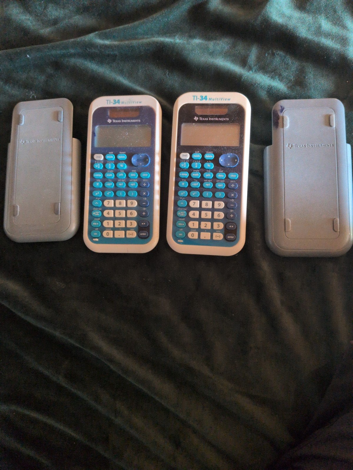rekenmachine TI-34 multiview, Enlèvement