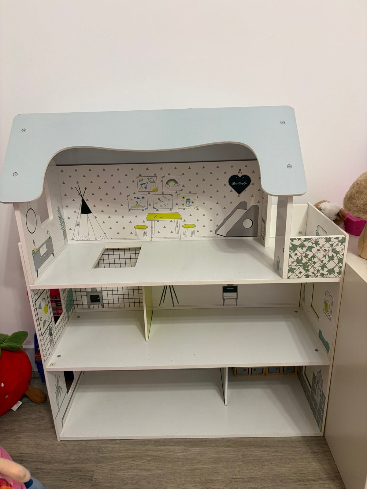 Very large dollhouse, Kinderen en Baby's, Ophalen, Zo goed als nieuw