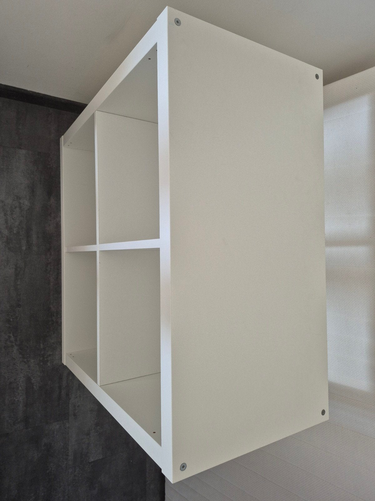 Ikea Kallax kast, Enlèvement