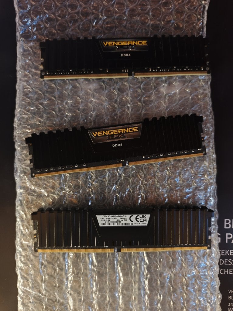 DDR4 ram 16gb 2400MHZ, Computers en Software, RAM geheugen, 2400mhz, DDR4, Ophalen of Verzenden, Zo goed als nieuw