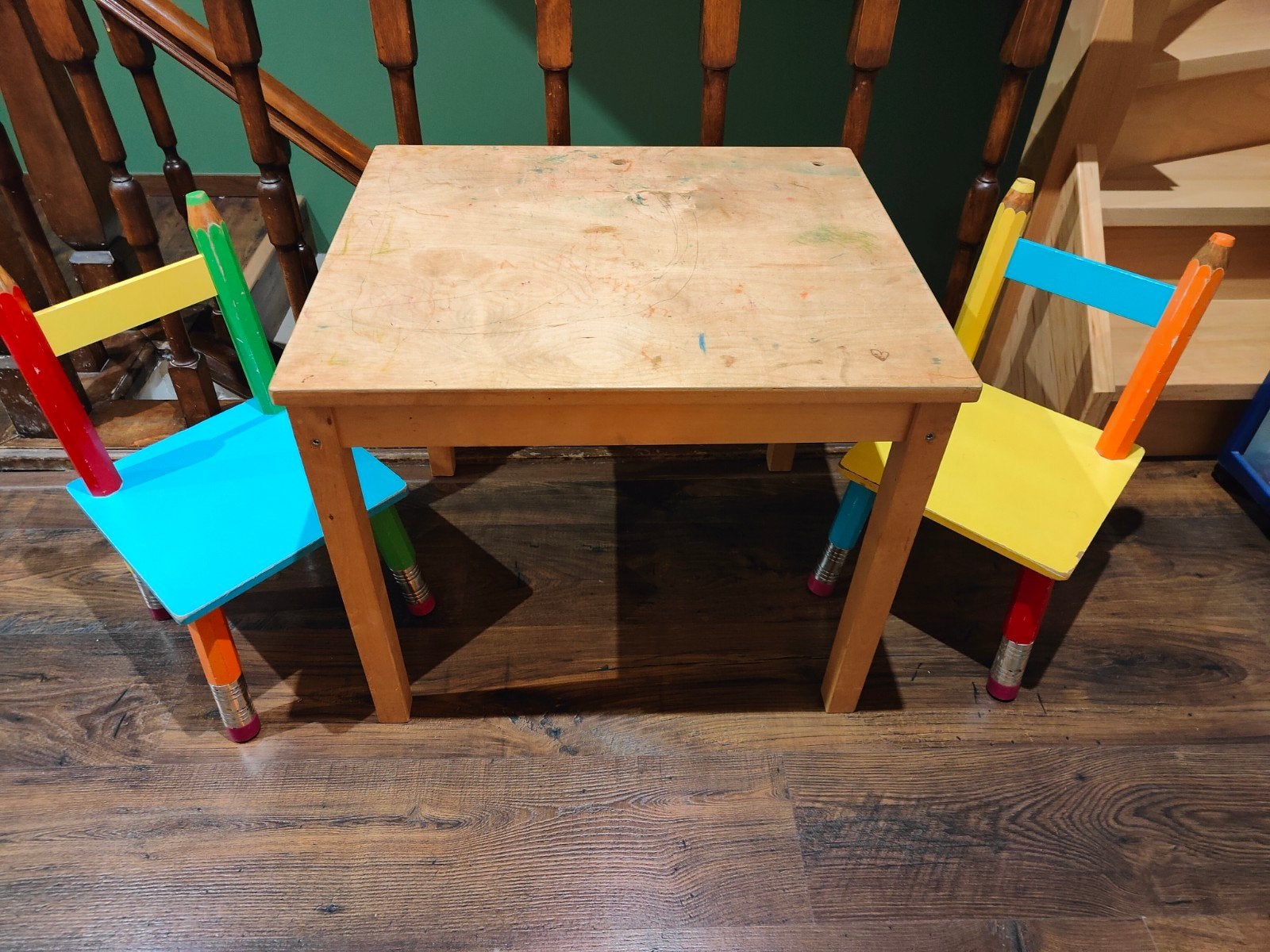 kindertafel met 2 stoeltjes, Kinderen en Baby's, Ophalen, Gebruikt