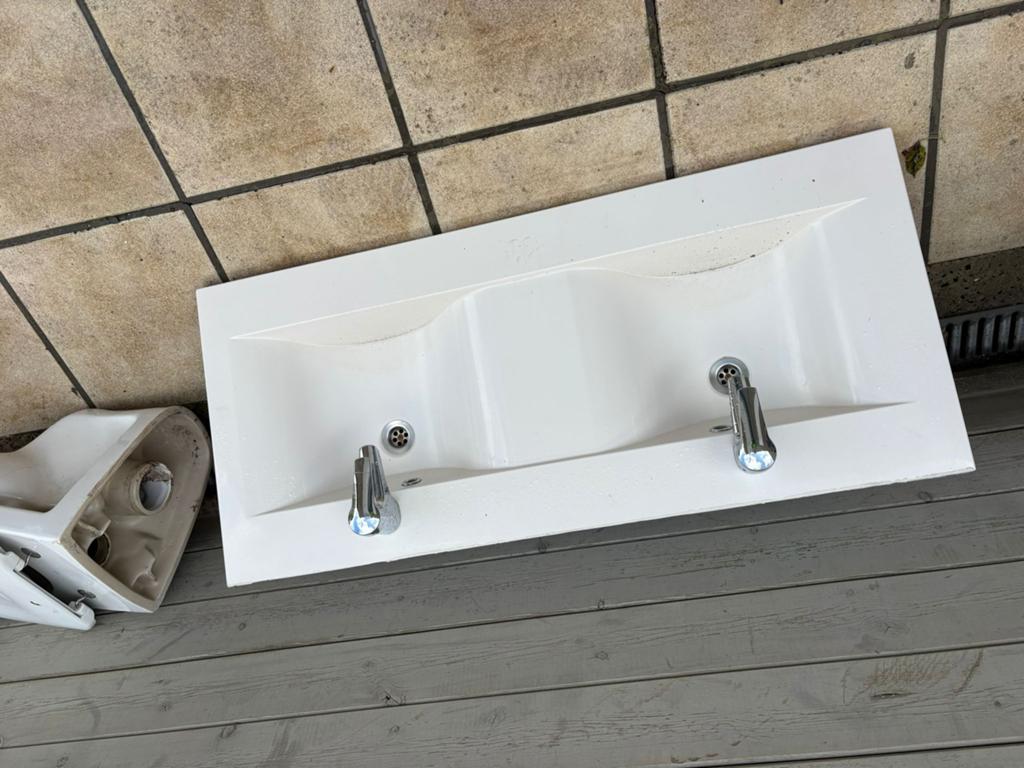 Dubbele lavabo, Doe-het-zelf en Bouw, Ophalen, Gebruikt, Wastafel