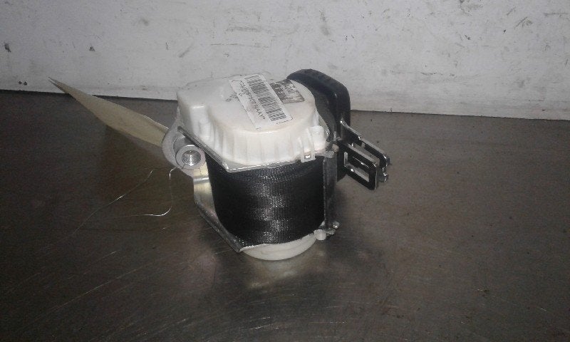 CEINTURE DE SECURITE ARRIERE CENTRALE Skoda Roomster (5J), Utilisé, Skoda
