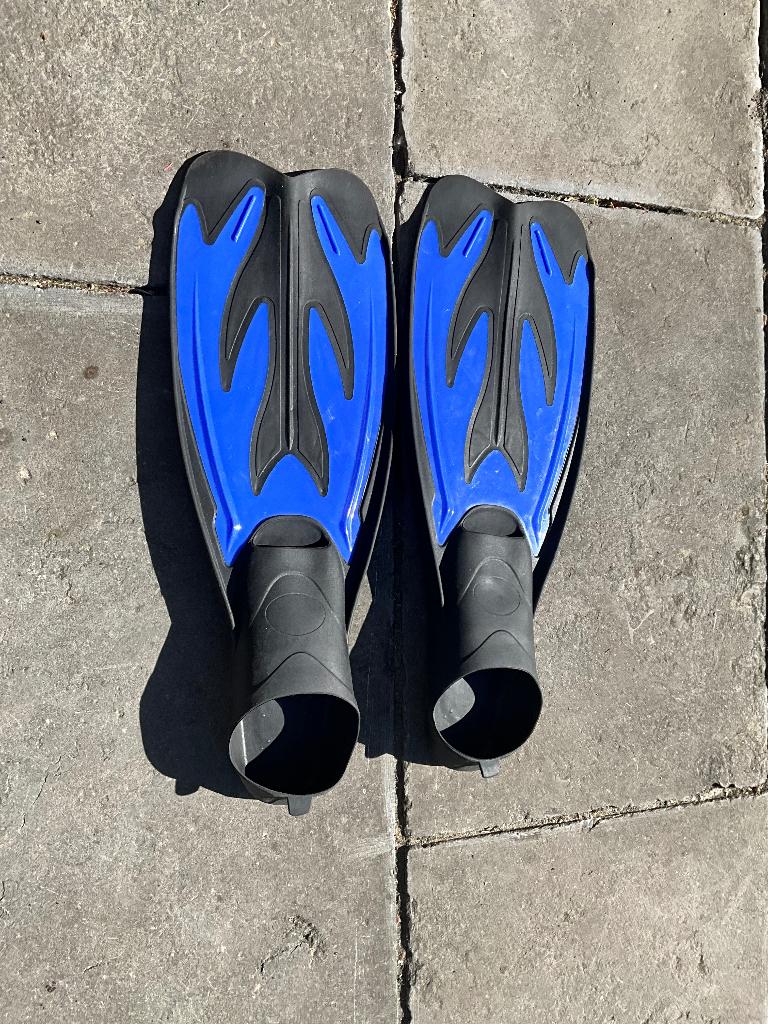 Pieds palmés pour enfants, taille 32-33, Enlèvement ou Envoi, Comme neuf, Palmes de plongée