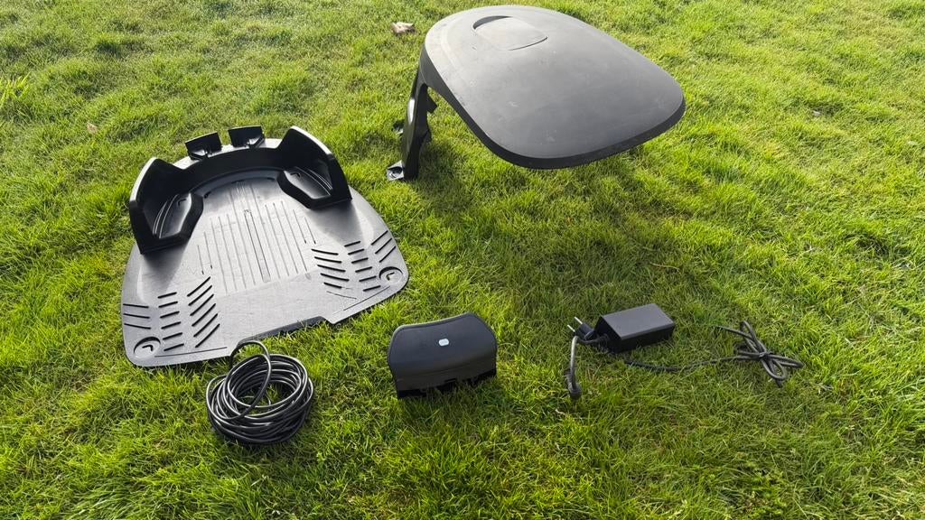 Robomow basisstation / laadstation +nieuwe laadkop +Robohome, Enlèvement ou Envoi, Comme neuf, Tondeuses à gazon sur batterie
