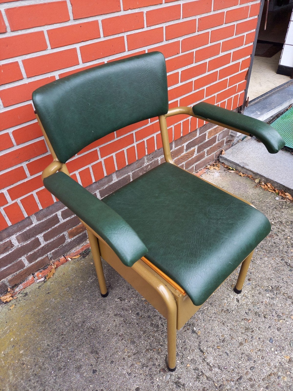 toilet-stoel groen, Ophalen