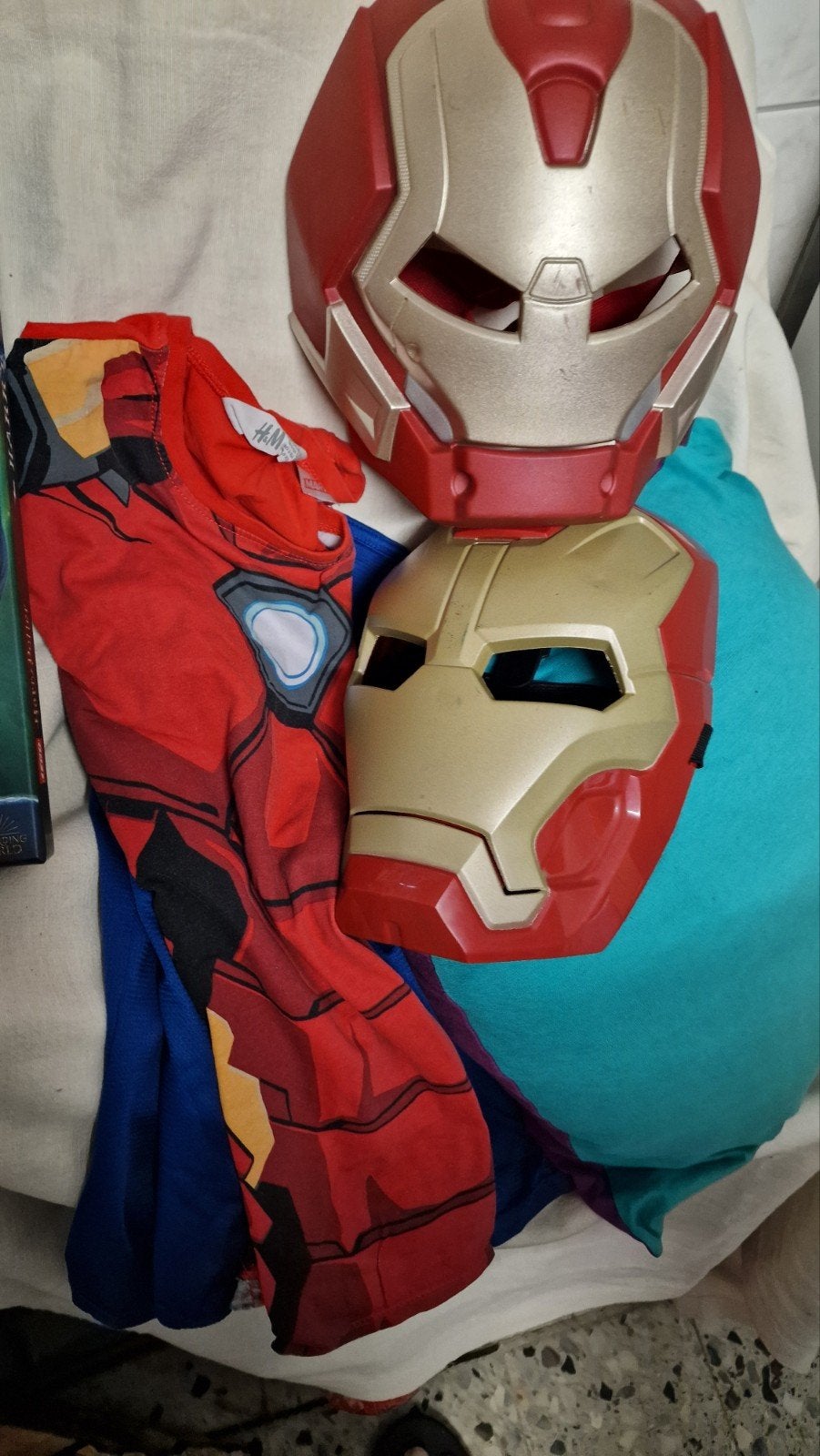 2 maskers en 1 tshirt Iron Man Marvel, Ophalen of Verzenden
