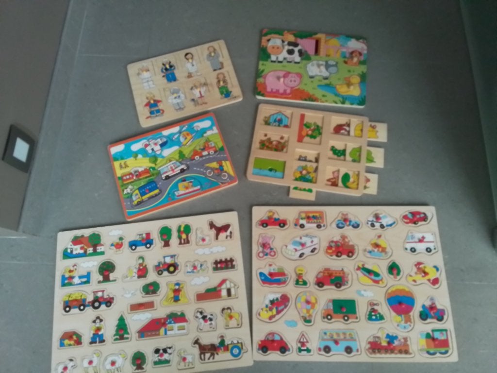 Houten knopjes puzzels, Ophalen, Zo goed als nieuw