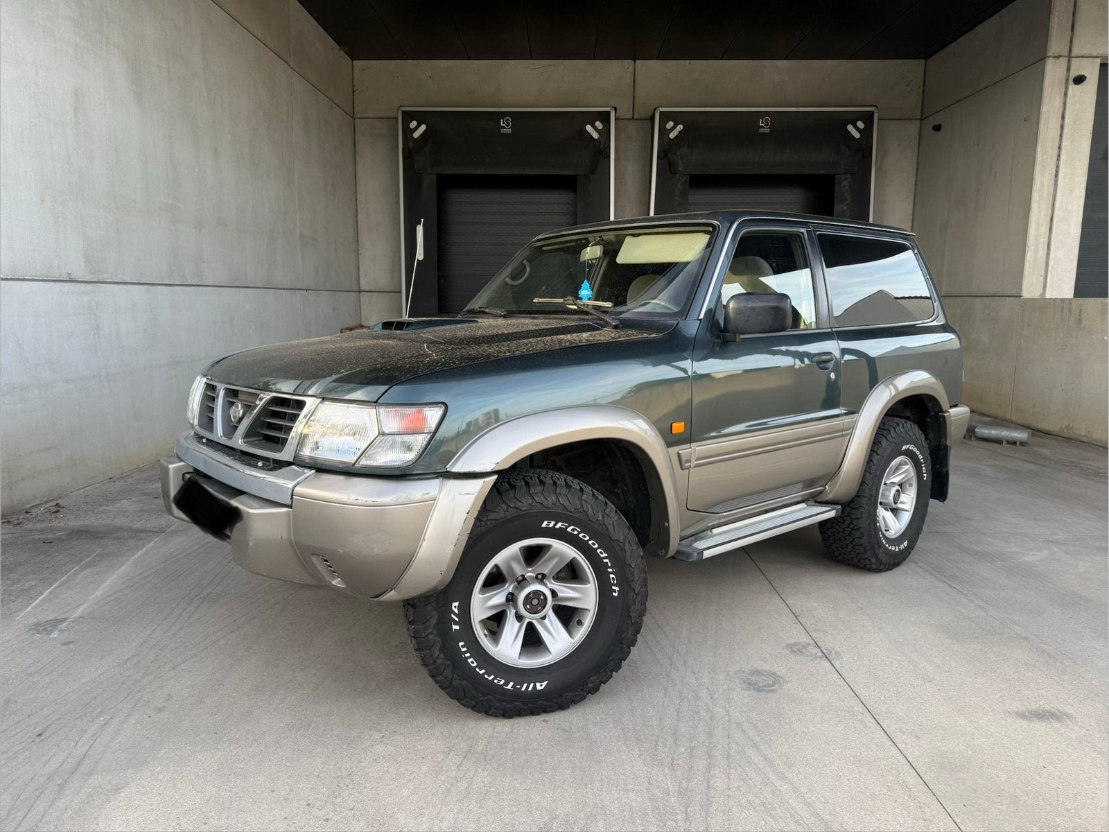 Nissan Patrol Y61 3.0D Lichte vracht, Auto's, 4 cilinders, Patrol, Vierwielaandrijving, Particulier