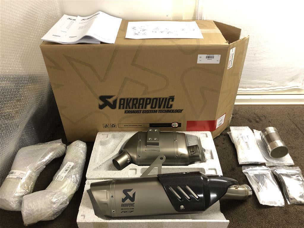 Akrapovic uitlaat systeem Yamaha YZF-R7 YZFR7 R7 2021-2023, Motoren, Ophalen of Verzenden, Nieuw