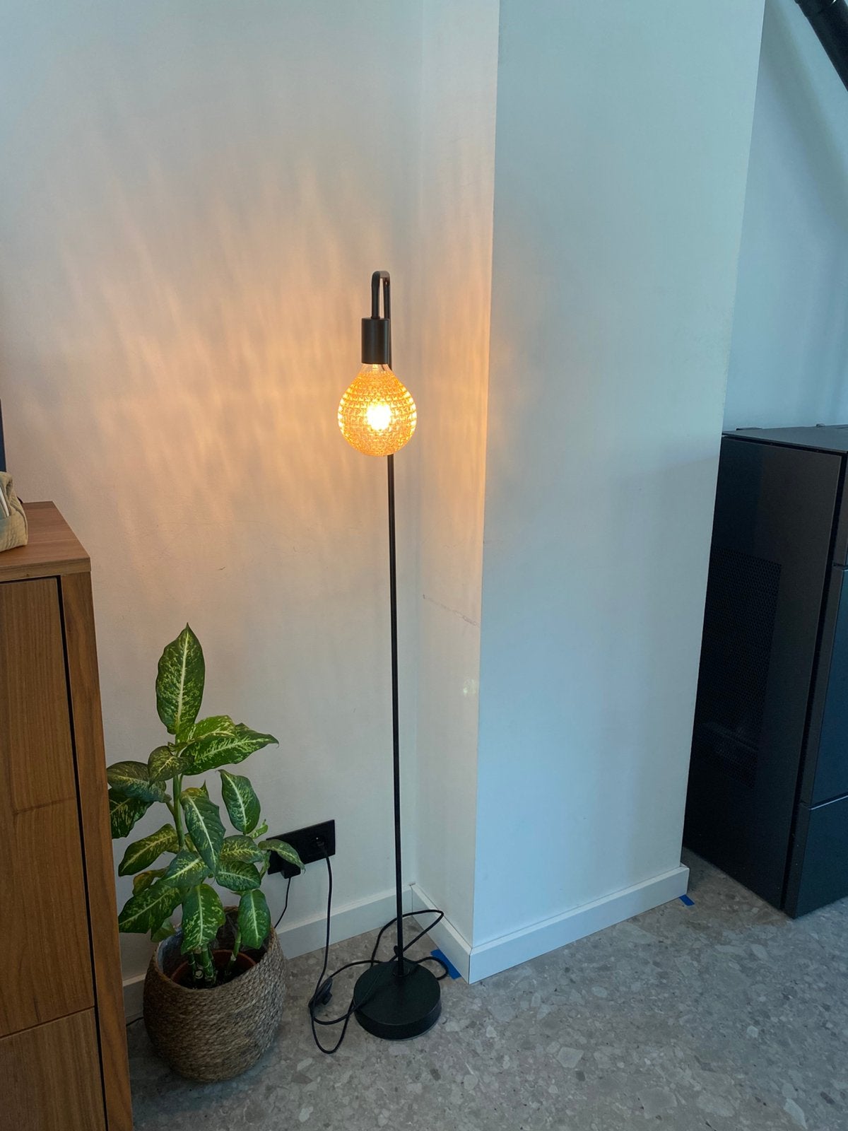 Zwarte vloerlamp, Enlèvement, Comme neuf