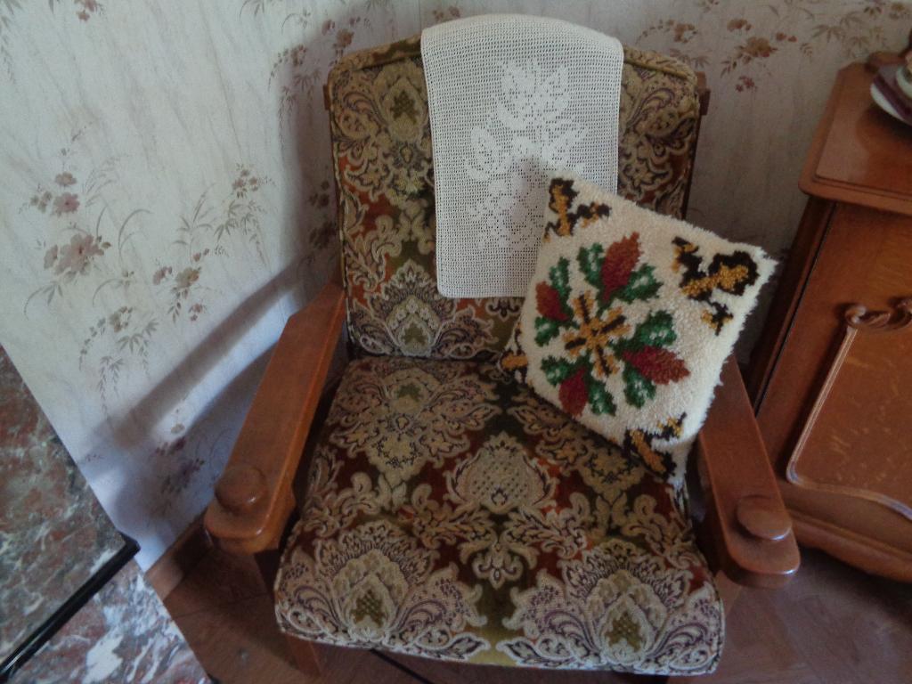 CANAPE ET FAUTEUILS VINTAGE, Maison & Meubles, Trois personnes, Banc droit, Comme neuf, Enlèvement