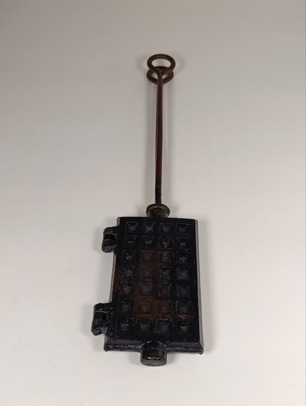 Antiek Gietijzeren Wafelijzer - 55 cm, Ophalen of Verzenden