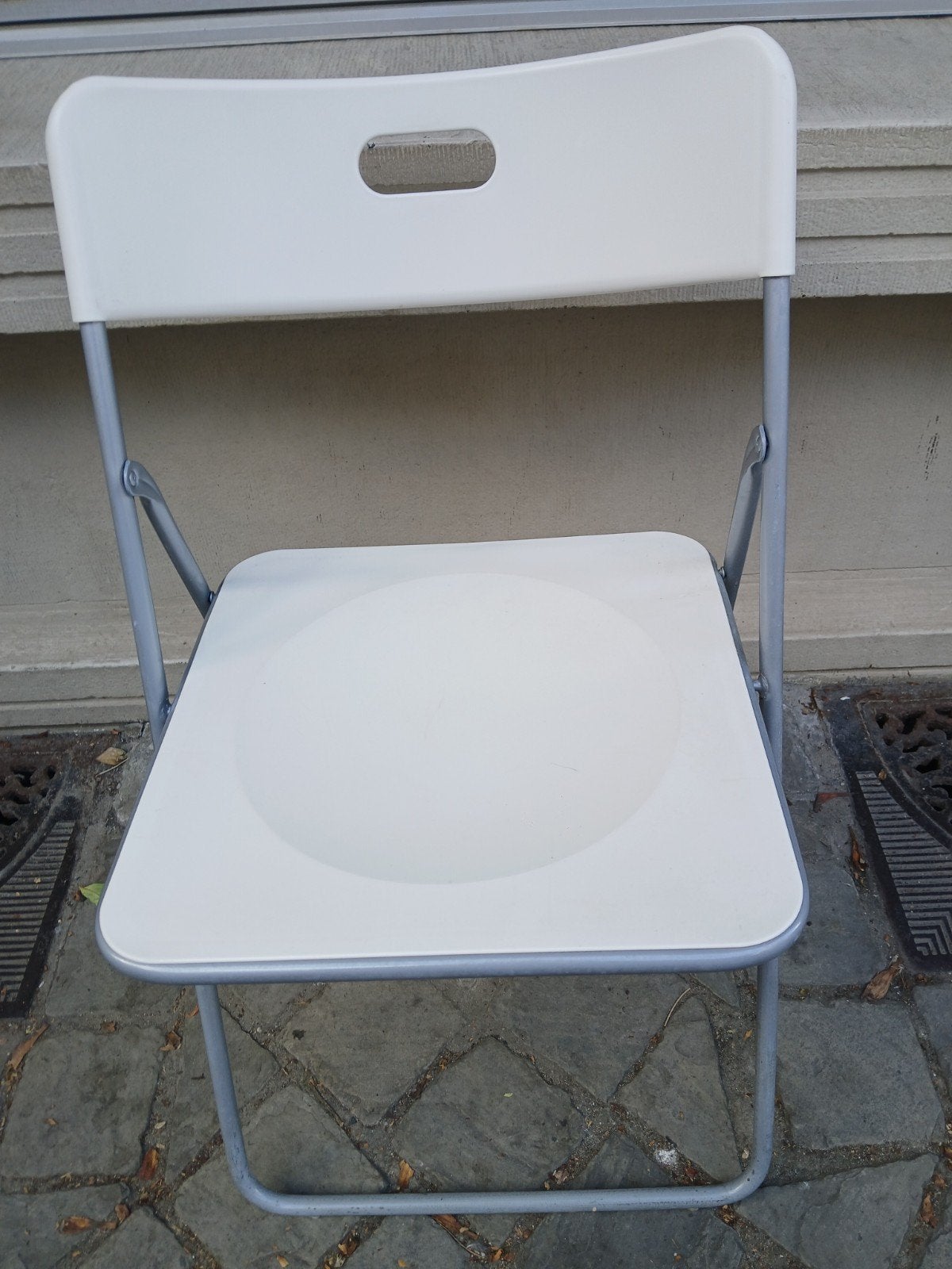 chaise pliable blanche, Jardin & Terrasse, Chaises de jardin, Enlèvement, Comme neuf, Plastique, Pliant