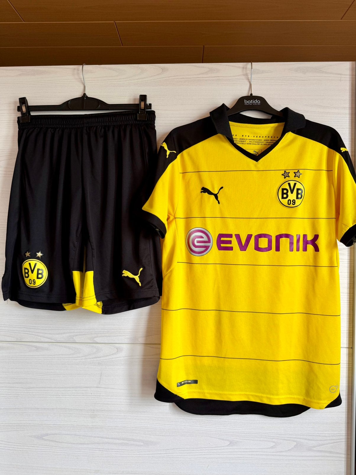 Borrusia dortmund shirt en short 2015 maat S, Enlèvement, Comme neuf, Maillot