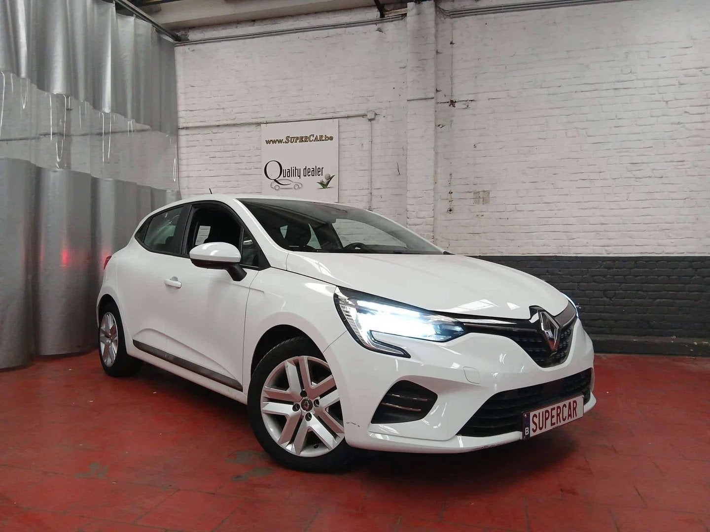 Renault Clio Clio 1.0 TCe Corporate Edition*CAPT ARR*212X60M, Auto's, Renault, Stof, Gebruikt, Wit, Bedrijf