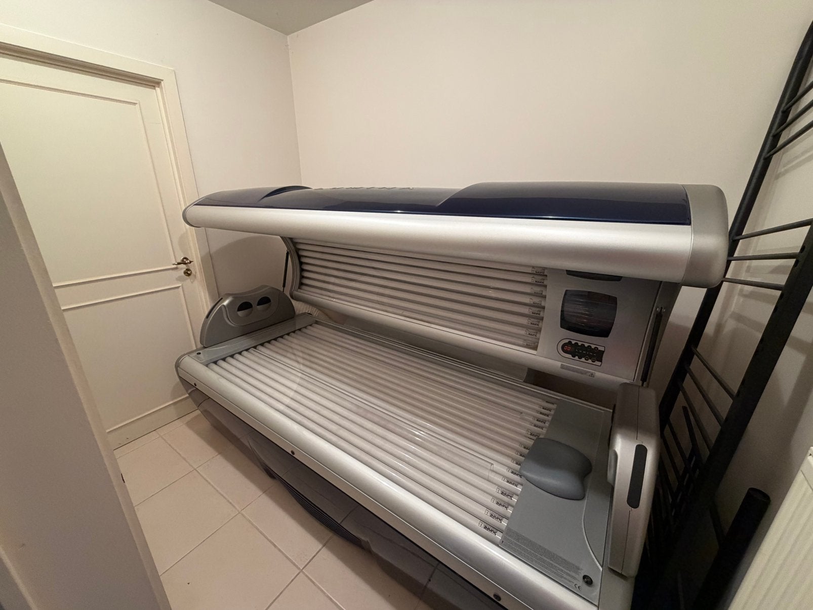 Lit de bronzage, Enlèvement, Utilisé, Banc solaire double, 15 lampes ou plus