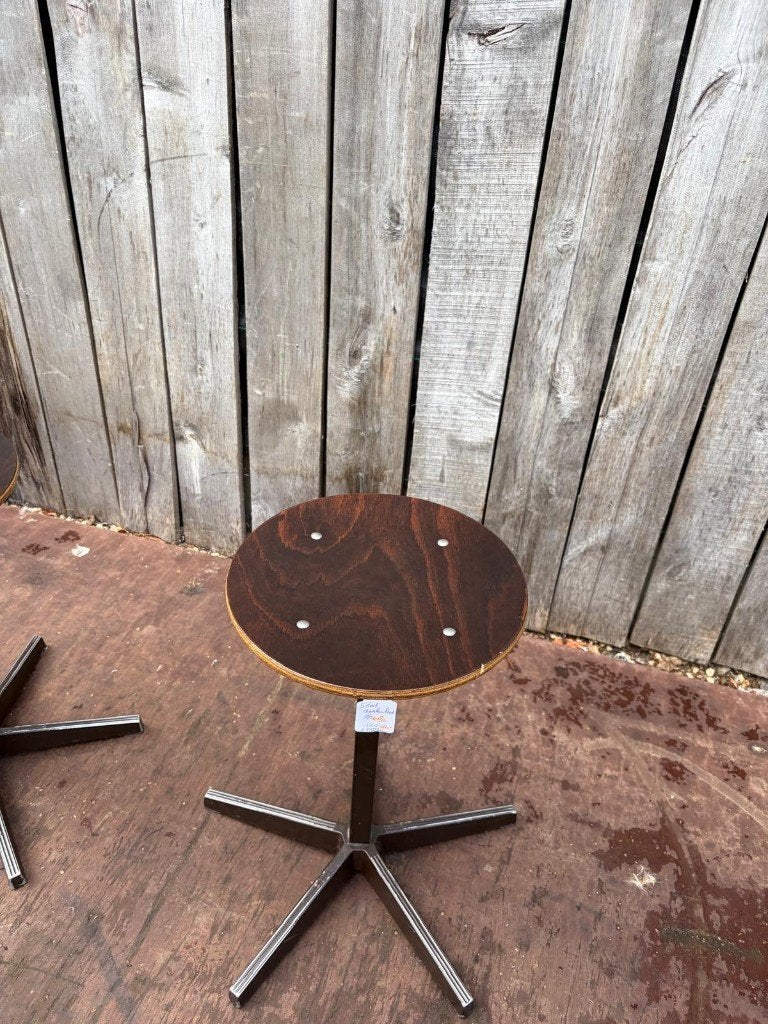 Vintage 5 voet kruis kruk|50 cm zithoogte ( 19 op voorraad), Ophalen of Verzenden, In hoogte verstelbaar, Gebruikt, Hout