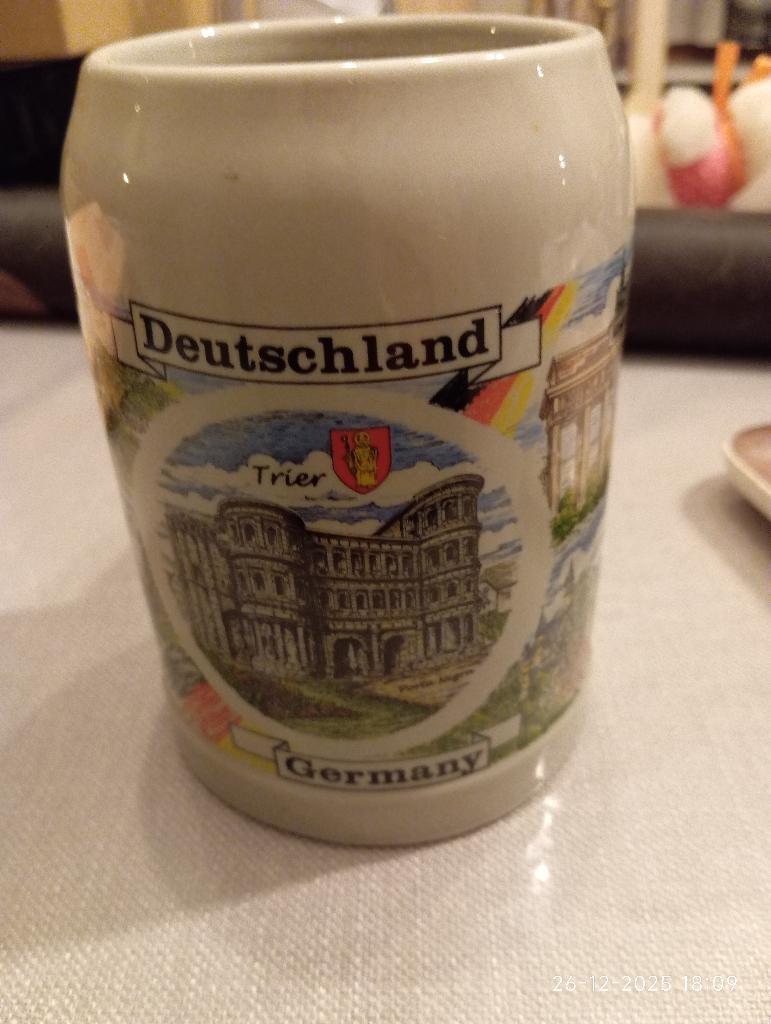 bierkruik kruik bier aandenken  1/ Trier * 2/ Bittburger, Ophalen, Nieuw