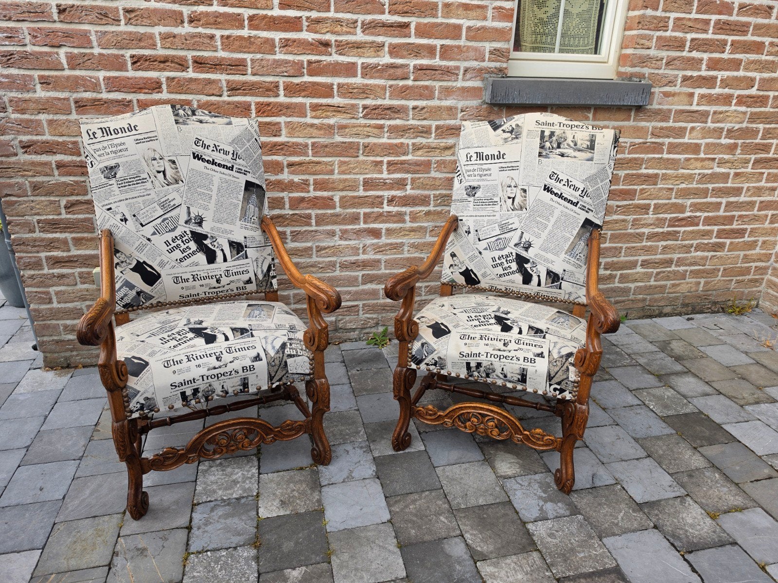 Paire de fauteuils Voltaire restaurés – Tissu original motif, Maison & Meubles, Fauteuils, Bois, Enlèvement