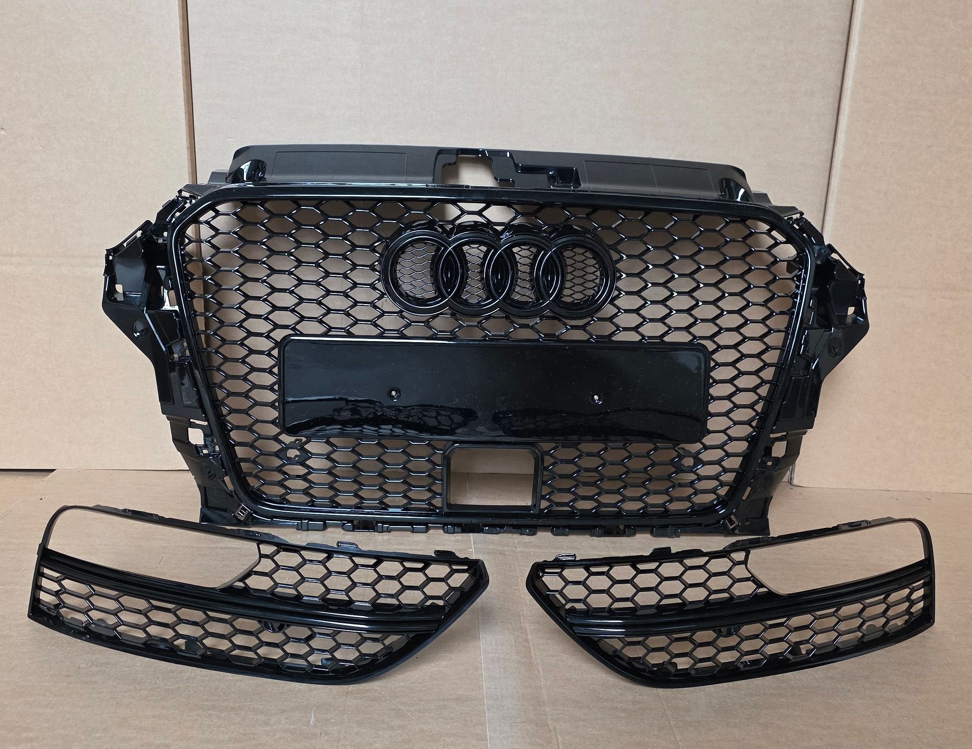 Grill Roosters Mistlamp Kapjes Audi A3 8V LINKS & RECHTS, Neuf, -, Origine de la pièce connue, -