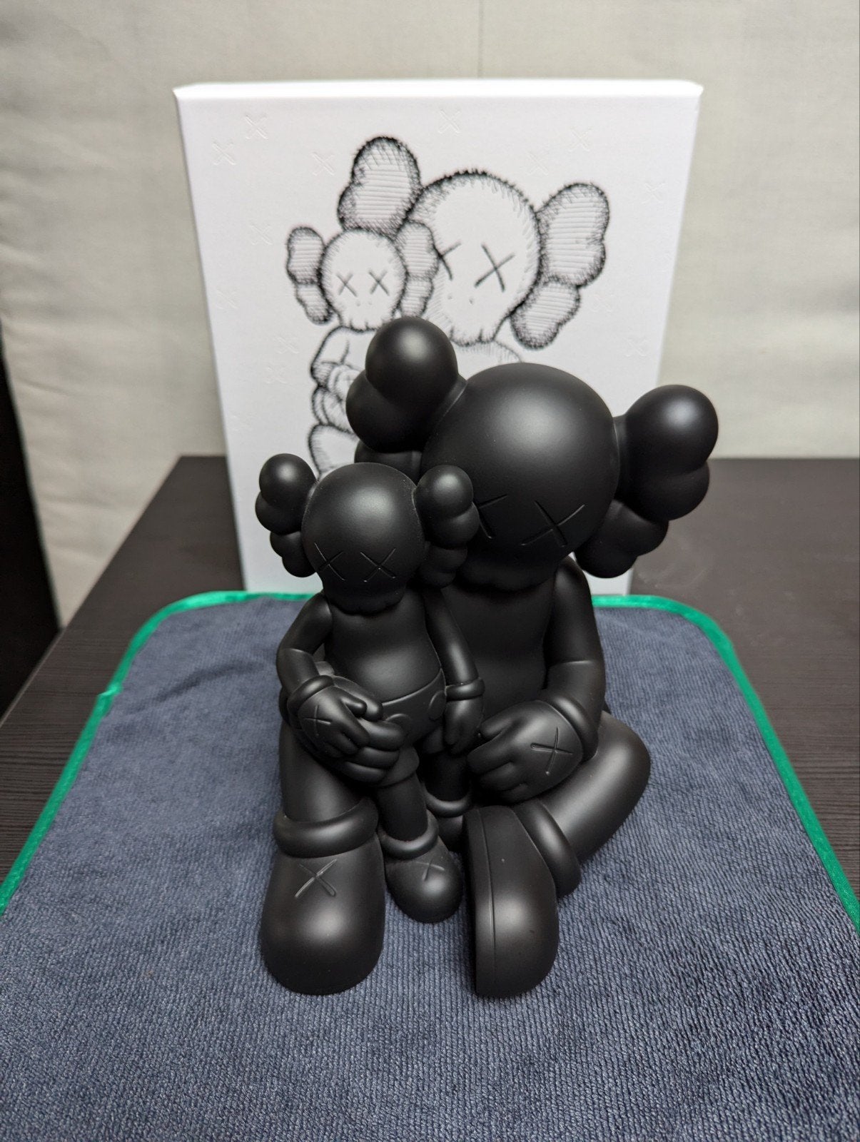 Kaws Holiday Changbai Mountain, Ophalen of Verzenden, Pop/figuur, Kunststof