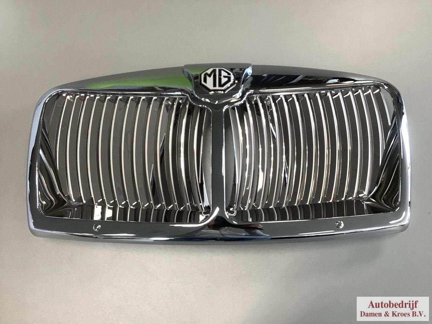 Grille MGA MK2 CHROME Original ARH154 ASSY 1961-1962, Autos : Pièces & Accessoires, Neuf, -, -, MG