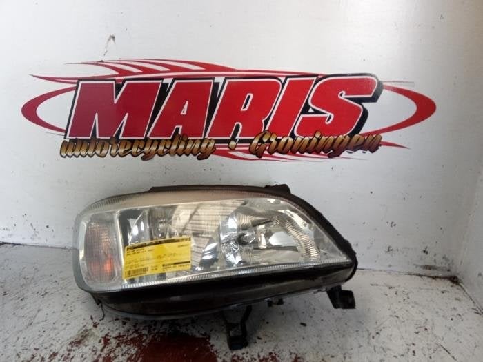 Phare droit d'un Opel Zafira, Autos : Pièces & Accessoires, -, -, Opel, 3 mois de garantie