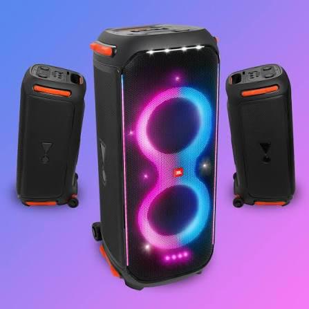 JBL 710 partyspeaker te huur, Hobby & Loisirs créatifs, Articles de fête | Location, Comme neuf, Enlèvement