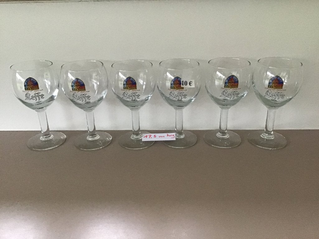 20 tal speciale bierglazen aan 2 euro per glas, Ophalen of Verzenden, Zo goed als nieuw