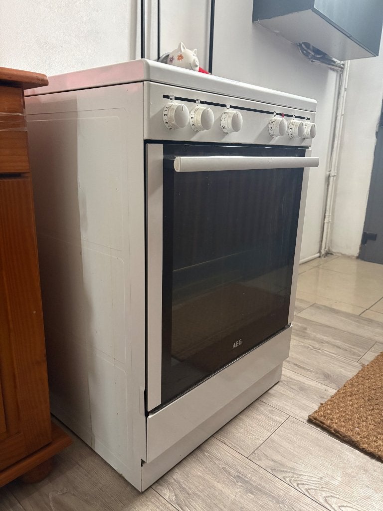 Cuisinière AEG Competence 40006VS-WN, Electroménager, Cuisinières, 4 zones de cuisson, Plaque chauffante, Enlèvement, Utilisé