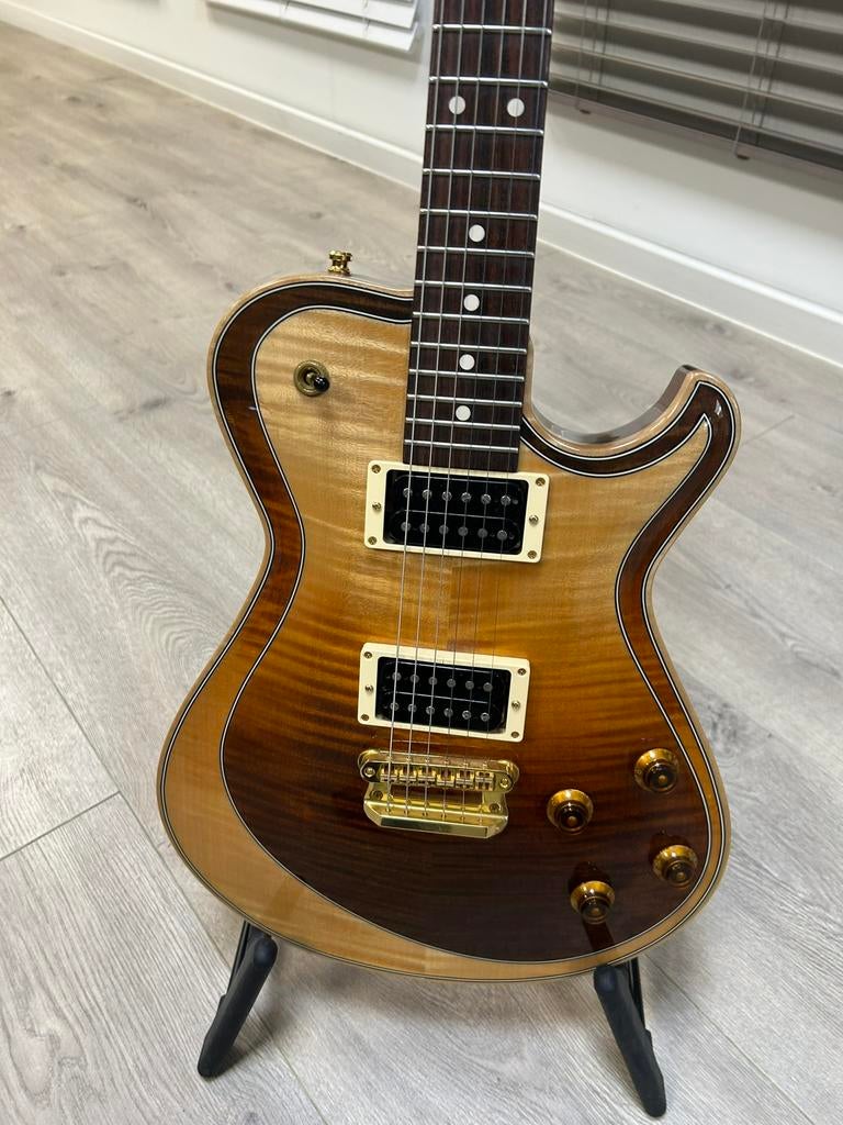 Elektrische gitaar Knaggs, Muziek en Instrumenten, Snaarinstrumenten | Gitaren | Elektrisch, Ophalen, Zo goed als nieuw