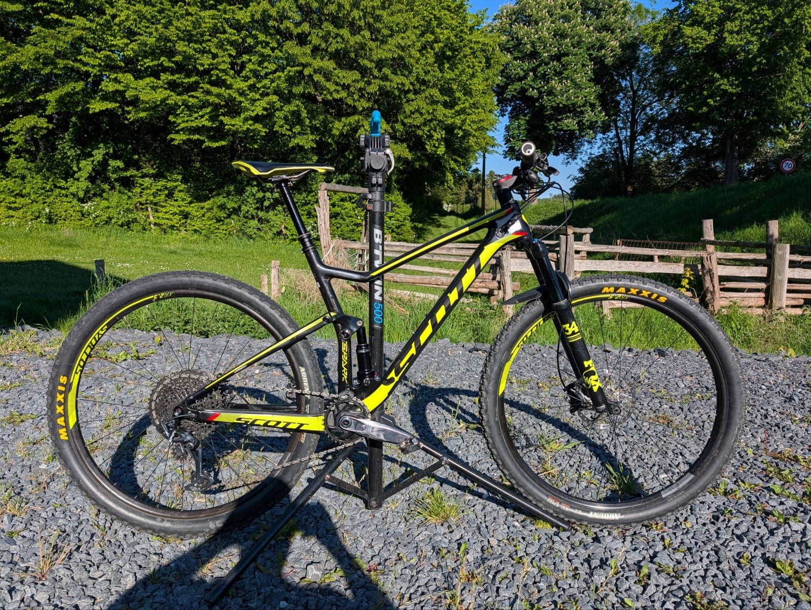 Scott spark 920, Enlèvement, Suspension