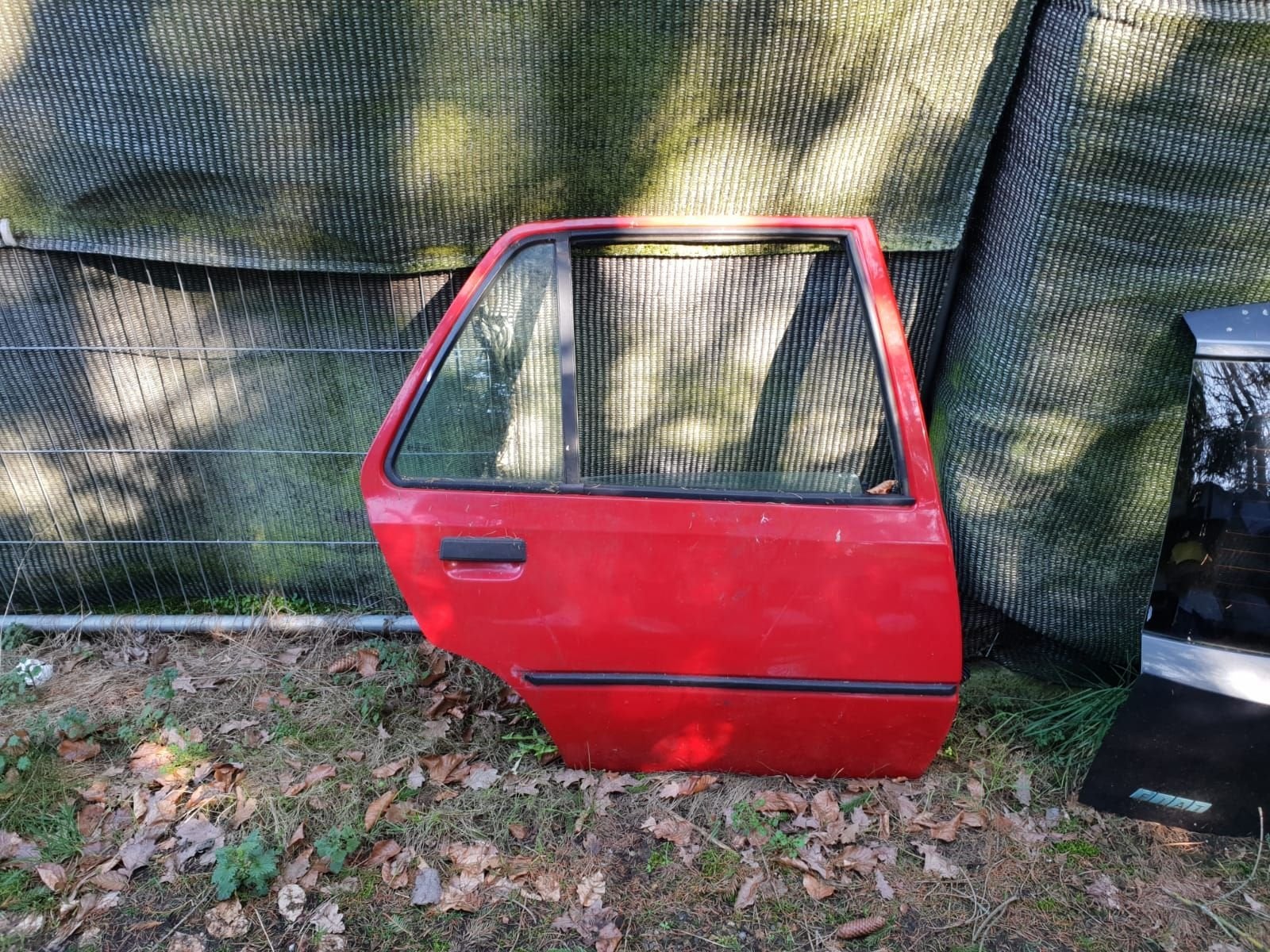 PEUGEOT 205 PORTIER RA   BJ 84 TOT 97, Autos : Pièces & Accessoires, Carrosserie & Tôlerie, -, Utilisé, Porte, -