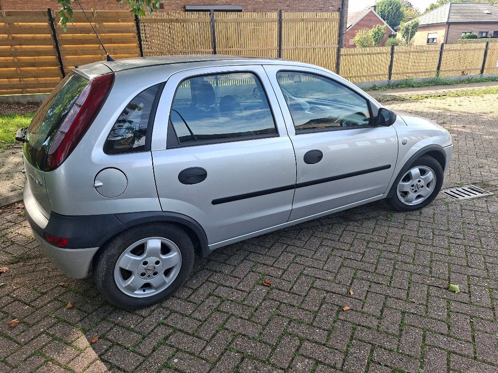 Opel Corsa 1.2i 111dkm euro 4 homologuée à vendre, Argent ou Gris, Achat, 4 portes, Boîte manuelle