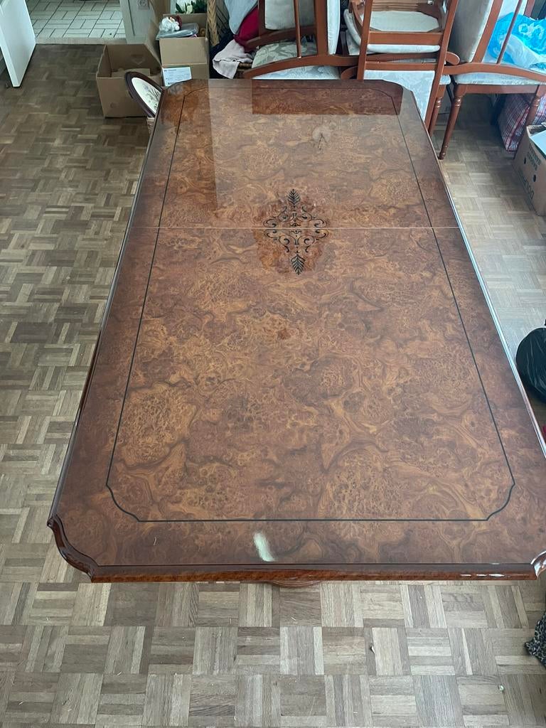 Prachtige eettafel + 6 gratis stoelen! (Walnoothout), Antiek en Kunst, Ophalen