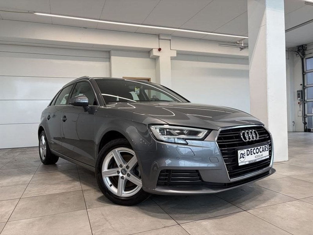 Audi A3 Ledere Met Zetelverwarming / Parkeersensoren / Airc, Autos, Argent ou Gris, Achat, Euro 6, 5 portes