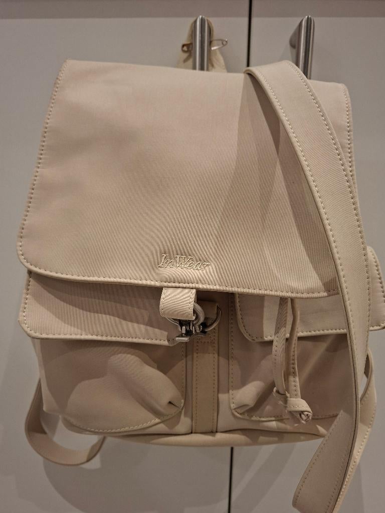Beige dames rugtasje, Overige merken, Gebruikt, Minder dan 30 cm, Ophalen of Verzenden