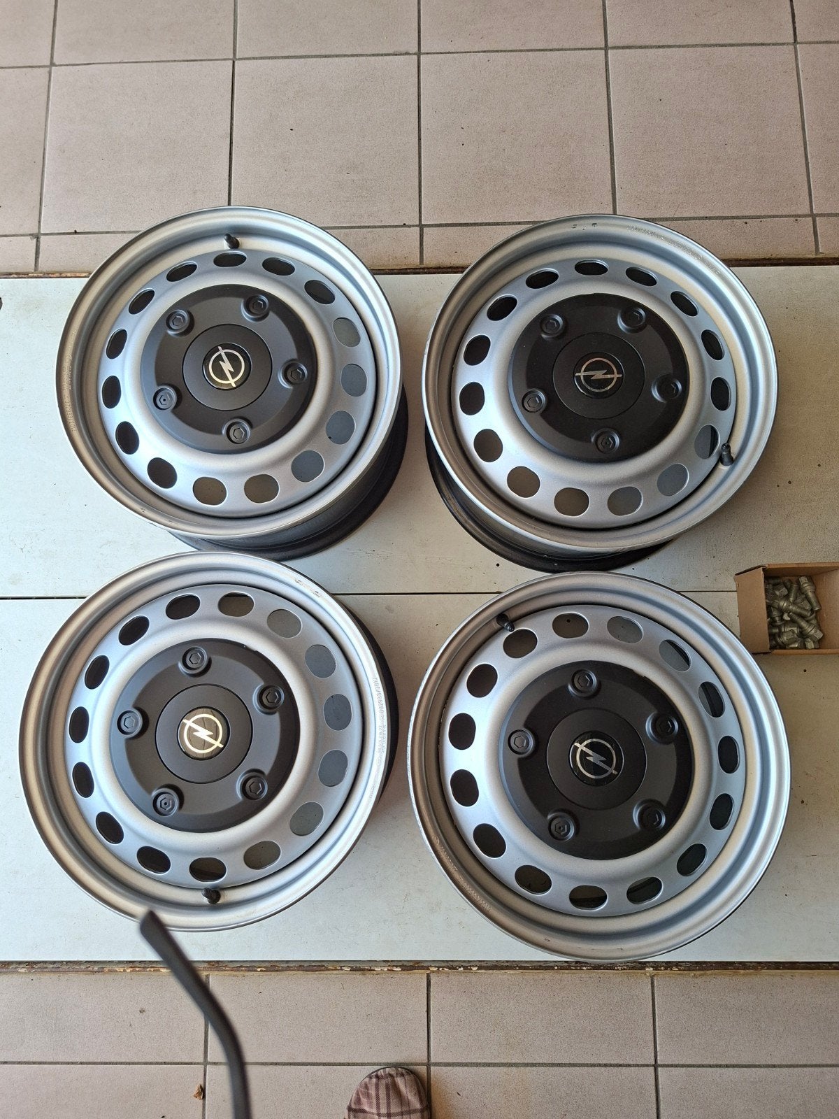 16 inch velgen opel vivaro c ., Auto-onderdelen, Banden en Velgen, Ophalen, 16 inch, Band(en)