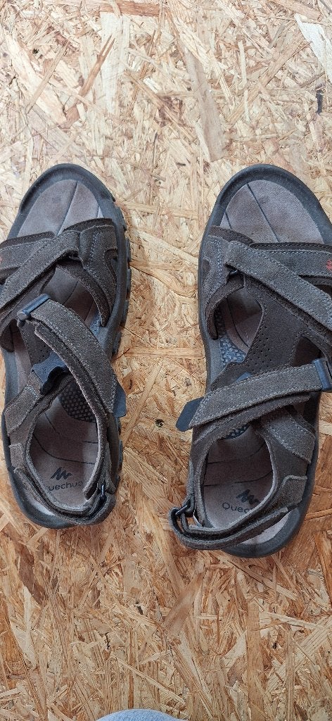 sandalen merk decathlon, Vêtements | Hommes, Chaussures, Quechua, Comme neuf, Brun, Enlèvement
