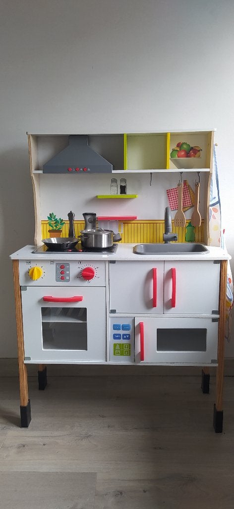 Kitchenette pour enfants, Enfants & Bébés, Jouets | Jouer aux cuisines, Enlèvement, Comme neuf, Bois, Jouer à la cuisine