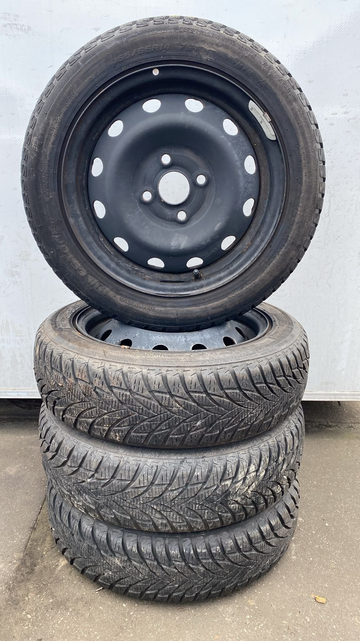 Citroen C1 Peugeto 107 Toyota Aygo Winter Banden Set 155-65-, Gebruikt, -, -, Banden en Velgen