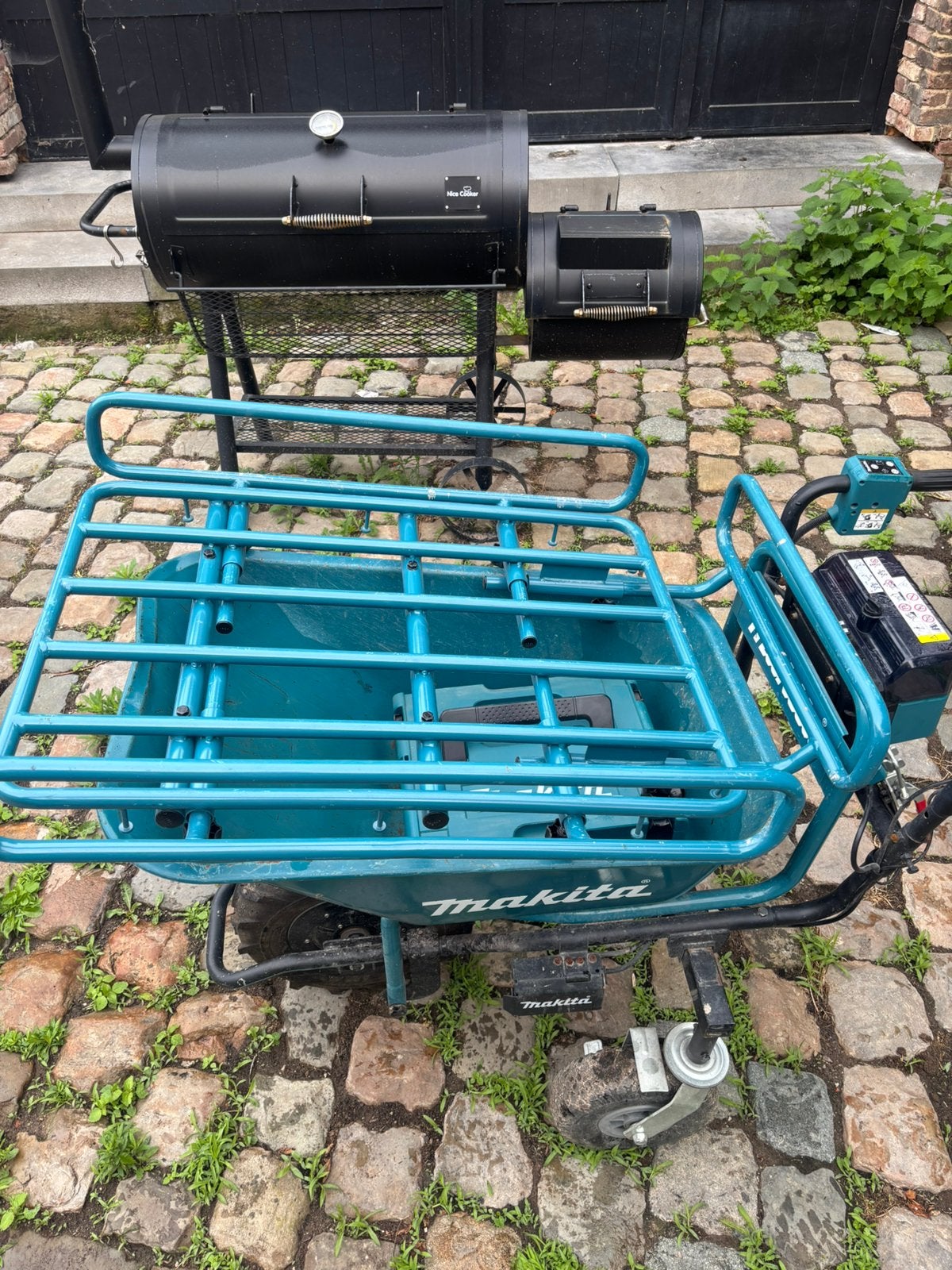 Makita elektrische kruiwagen, Ophalen, Zo goed als nieuw