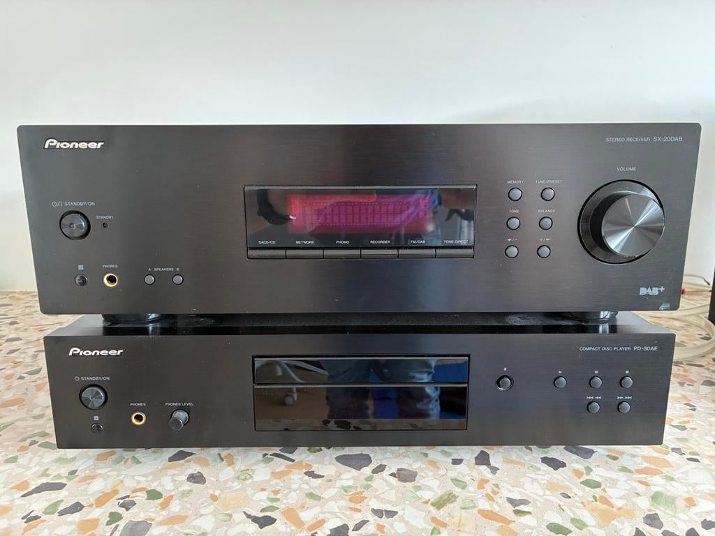 Pioneer stereo en CD speler, Enlèvement, Pioneer