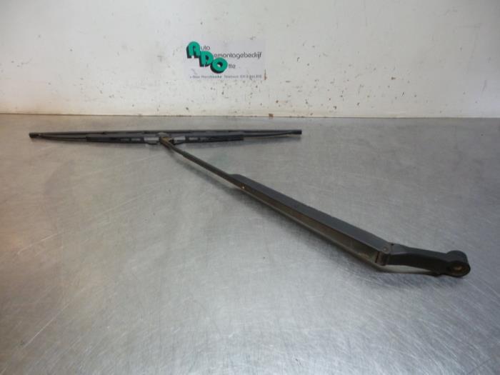 Ruitenwisserarm voor van een Toyota Paseo (Paseo 94-), Gebruikt, -, -, Ophalen of Verzenden