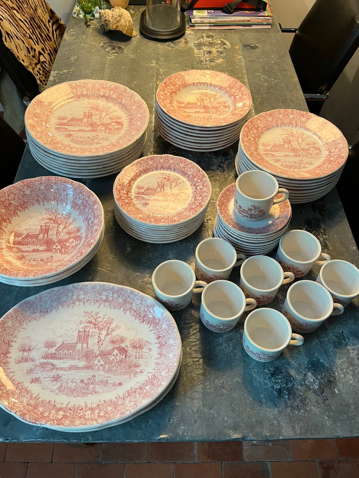 VINTAGE SERVIES ENGELS IRONSTONE OLD INNS 1986, Antiek en Kunst, Antiek | Servies compleet, Ophalen