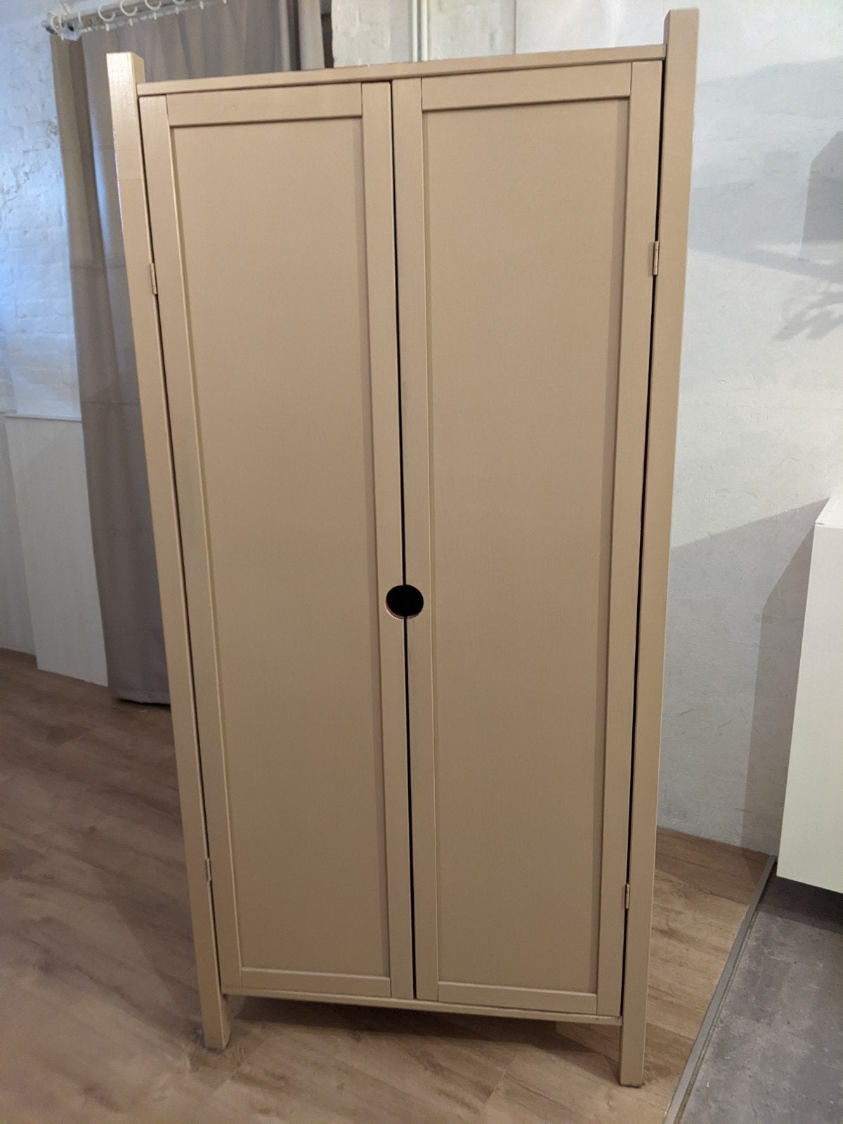 kleerkast 180x85x50 (hxbrxd), Ophalen