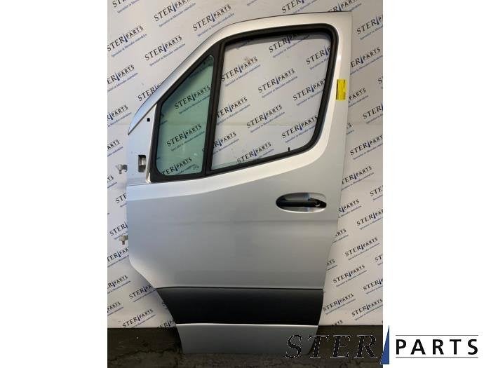 Portière 2portes gauche d'un Mercedes Sprinter (775), 3 mois de garantie, Utilisé, Porte, -