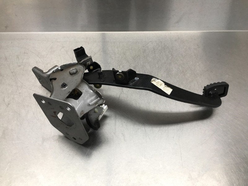 KOPPELINGSPEDAAL ABS Kia Sportage (SL) (01-2010/02-2016), Gebruikt, Kia