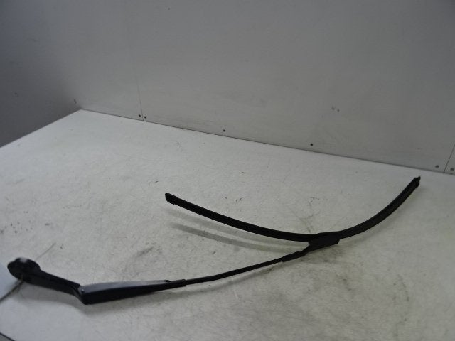 RUITENWISSERARM LINKS VOOR Ford Focus 3 Wagon, Gebruikt, Henry-Ford-Straße  1
50735  Köln, DE, Ford-Werke GmbH, Kunden@ford.com
